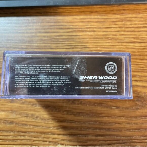 NHL Chicago Blackhawks Official Game Puck. New in case. 2016 release. - Picture 4 of 5